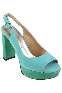 Босоножки на ремешке Stuart Weitzman