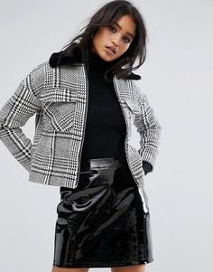 Пальто в клетку с отделкой из искусственного меха PrettyLittleThing - Черный