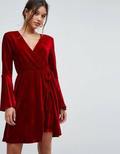 Бархатное платье с запахом и складками на рукавах Aeryne - Красный