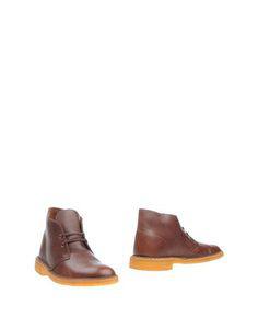 Полусапоги и высокие ботинки Clarks