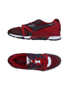 Низкие кеды и кроссовки Diadora