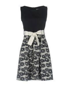 Короткое платье DoisÈ