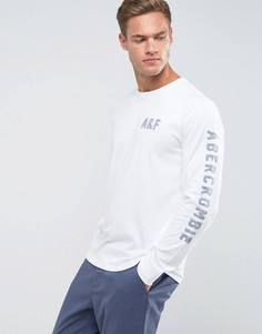 Белый лонгслив с принтом Abercrombie & Fitch - Белый