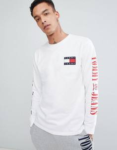 Белый лонгслив с логотипом-флажком на спине в стиле 90-х Tommy Jeans Capsule - Белый