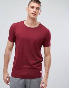 Бордовая обтягивающая футболка Lindbergh - Красный