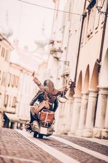 Холст "Пара на мопеде" Ecoramka