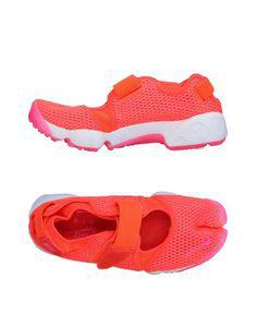 Кеды и кроссовки Nike