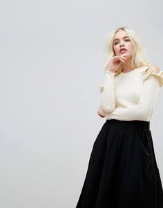 Топ с оборкой Hazel Peekaboo - Кремовый