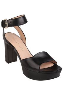 Босоножки на ремешке Stuart Weitzman