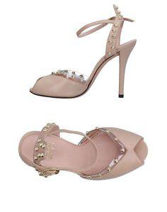 Сандалии Stuart Weitzman