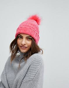 Шапка с помпоном из искусственного меха Miss Selfridge - Розовый
