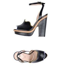 Сандалии Fendi