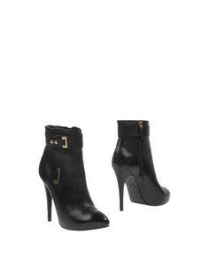 Полусапоги и высокие ботинки Guess