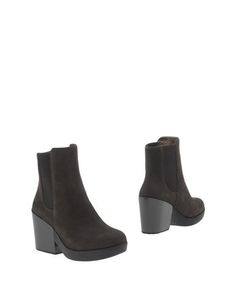 Полусапоги и высокие ботинки Camper