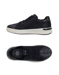Низкие кеды и кроссовки Geox