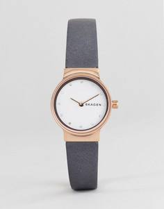 Часы с темно-синим кожаным ремешком Skagen SKW2669 Freja - Темно-синий