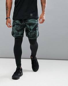 Зеленые шорты Nike Training 860582-372 - Зеленый