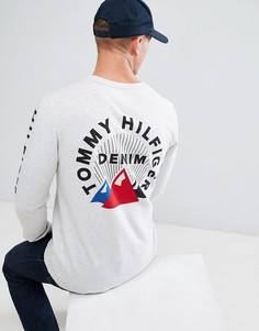 Белый лонгслив с принтом на рукавах и спине Tommy Hilfiger Denim - Белый