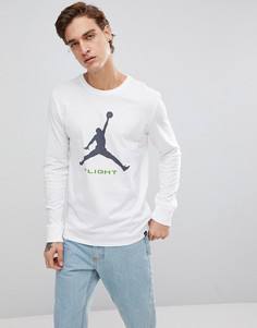 Белый лонгслив с принтом на рукавах Nike Jordan AA3272-100 - Белый
