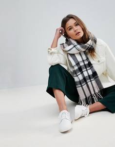 Клетчатый шарф с бахромой Miss Selfridge - Розовый