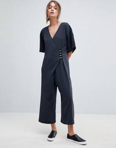 Комбинезон с крючками и петлями ASOS - Черный