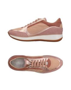 Низкие кеды и кроссовки Geox