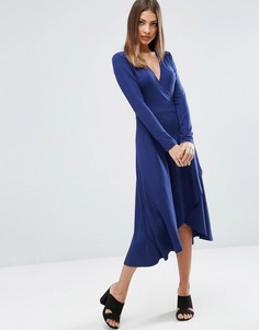 Чайное платье миди с длинными рукавами и запахом ASOS - Темно-синий