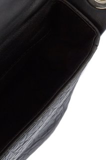 Кожаная сумка с полукольцом Red Valentino