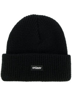 шапка в рубчик с логотипом Stussy
