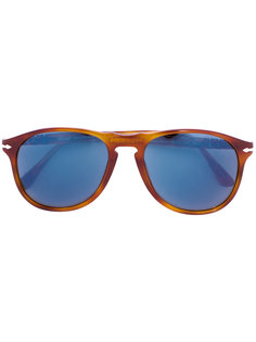солнцезащитные очки в стилистике "авиаторы" Persol