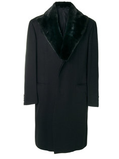пальто с меховым воротником Brioni