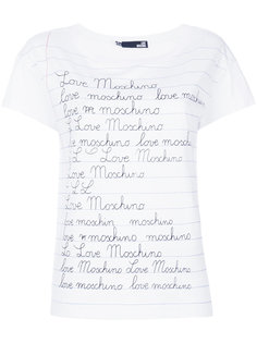 разлинованная футболка с фирменными надписями Love Moschino