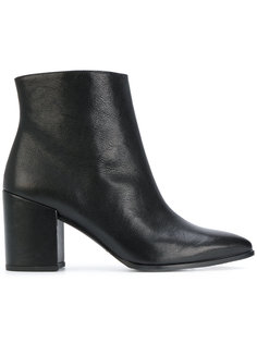 ботильоны с заостренным носком Stuart Weitzman