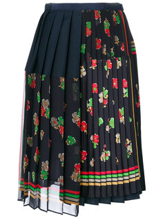 плиссированная юбка с запахом и цветочным принтом  Sacai