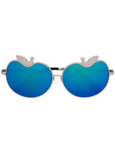 солнцезащитные очки в виде яблока 12 C4 Linda Farrow