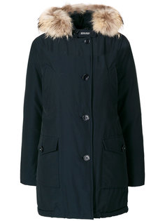 парка с меховой отделкой на капюшоне  Woolrich