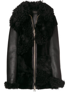 куртка с отделкой из овечьего меха Versace