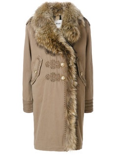 пальто с мехом и вышивкой  Bazar Deluxe