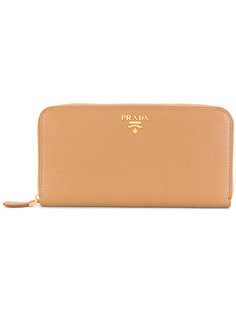 кошелек на круговой молнии Prada