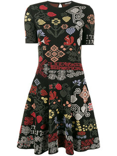 платье мини с графическим цветочным узором интарсия  Alexander McQueen