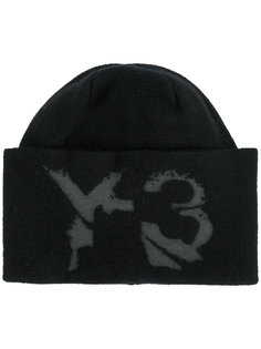 шапка с логотипом Y-3