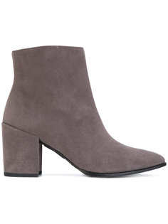 ботинки с заостренным носком Stuart Weitzman