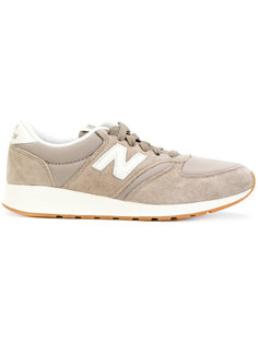 Женские кроссовки на шнуровке New Balance