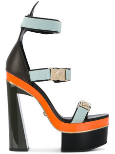 босоножки на платформе Versace