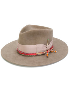 Категория: Фетровые шляпы женские Nick Fouquet