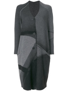 удлиненное пальто нестандартного кроя и окраски Oyuna