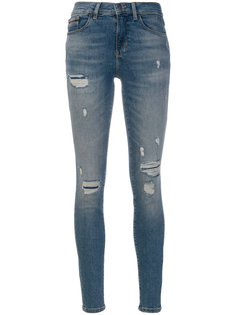 джинсы скинни с рваными деталями Calvin Klein Jeans