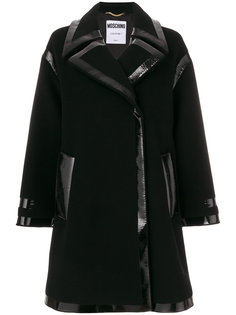 объемное пальто Moschino