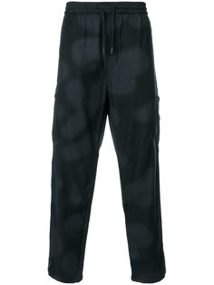 спортивные брюки с линялыми эффектом Maharishi