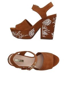 Сандалии Guess